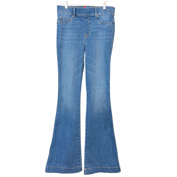 SPANX High Rise Flare Jeans Medium Vintage Indigo
Pull-On Shaping - Picture 2 of 8